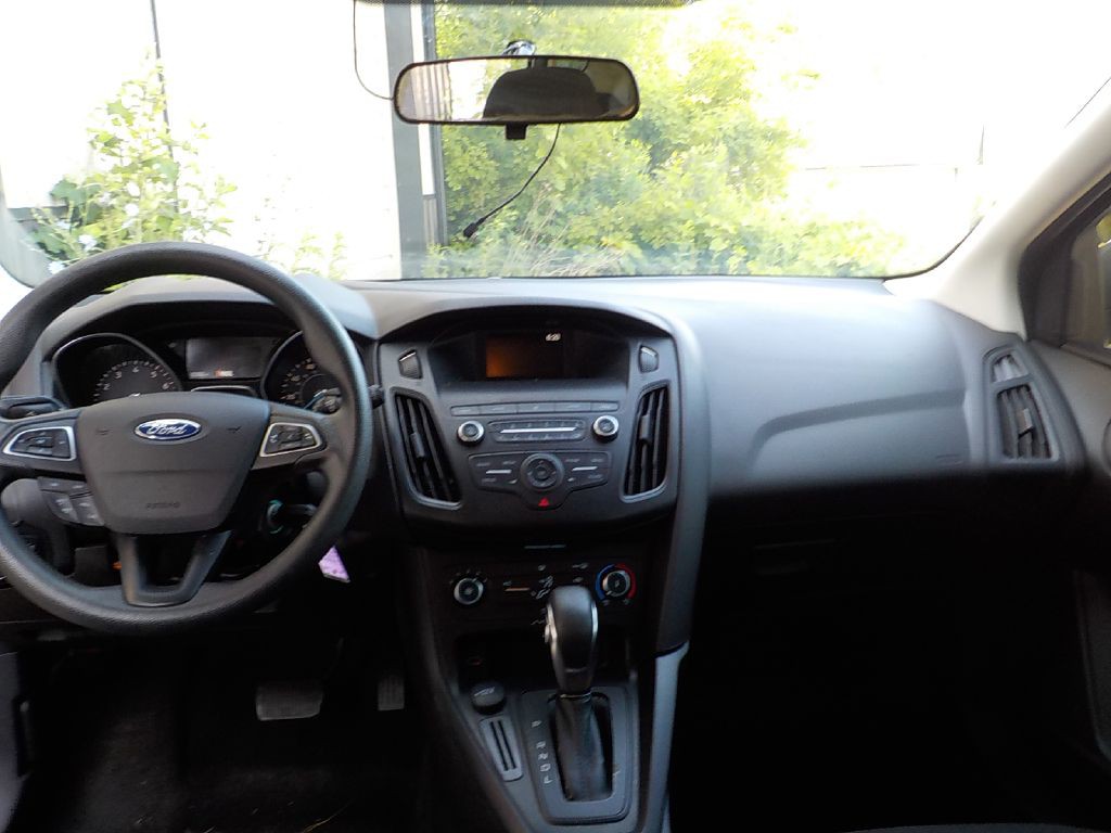 2018 Ford Focus Image 13