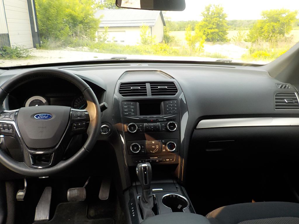 2018 Ford Explorer Image 15