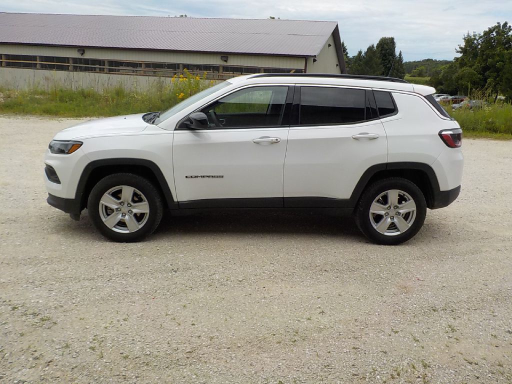 2022 Jeep Compass Image 8