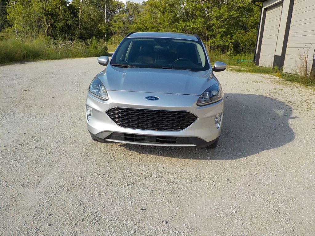2020 Ford Escape Image 2