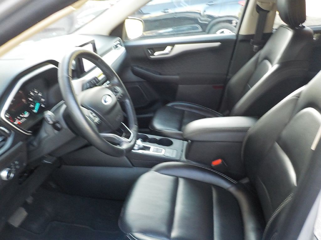 2020 Ford Escape Image 12