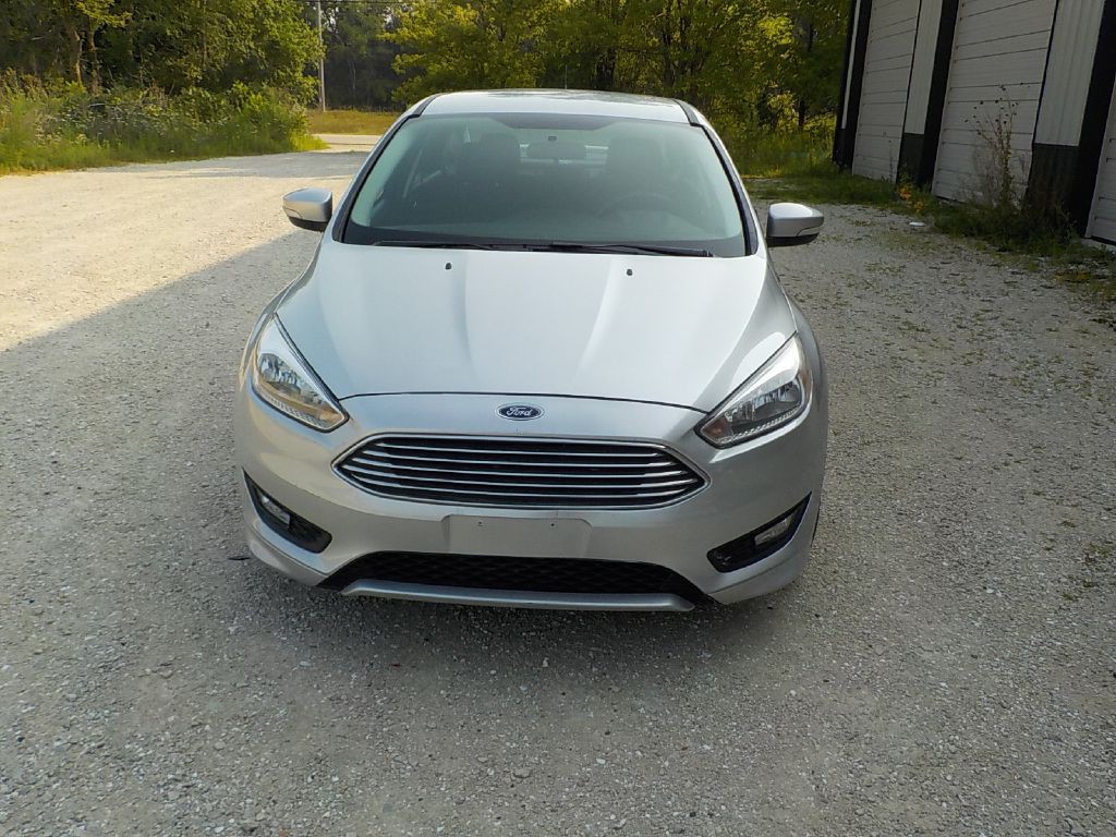 2016 Ford Focus Image 2