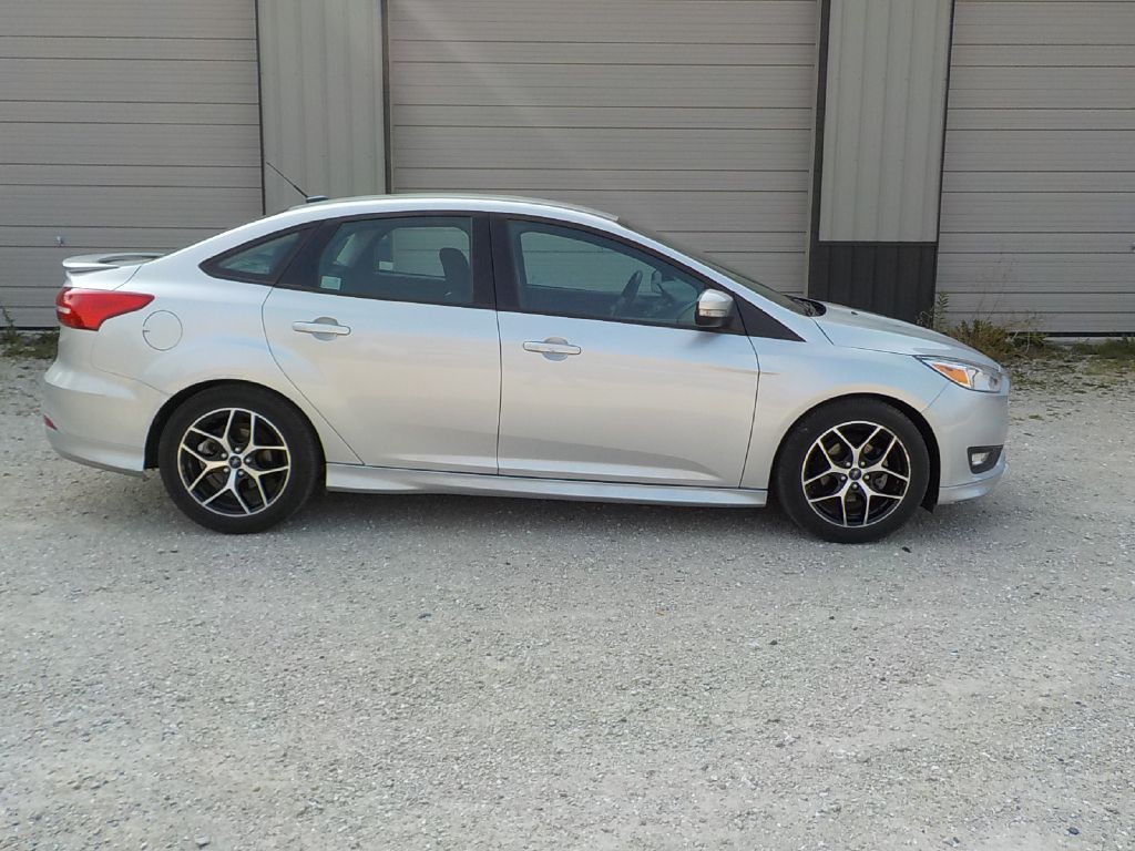 2016 Ford Focus Image 4