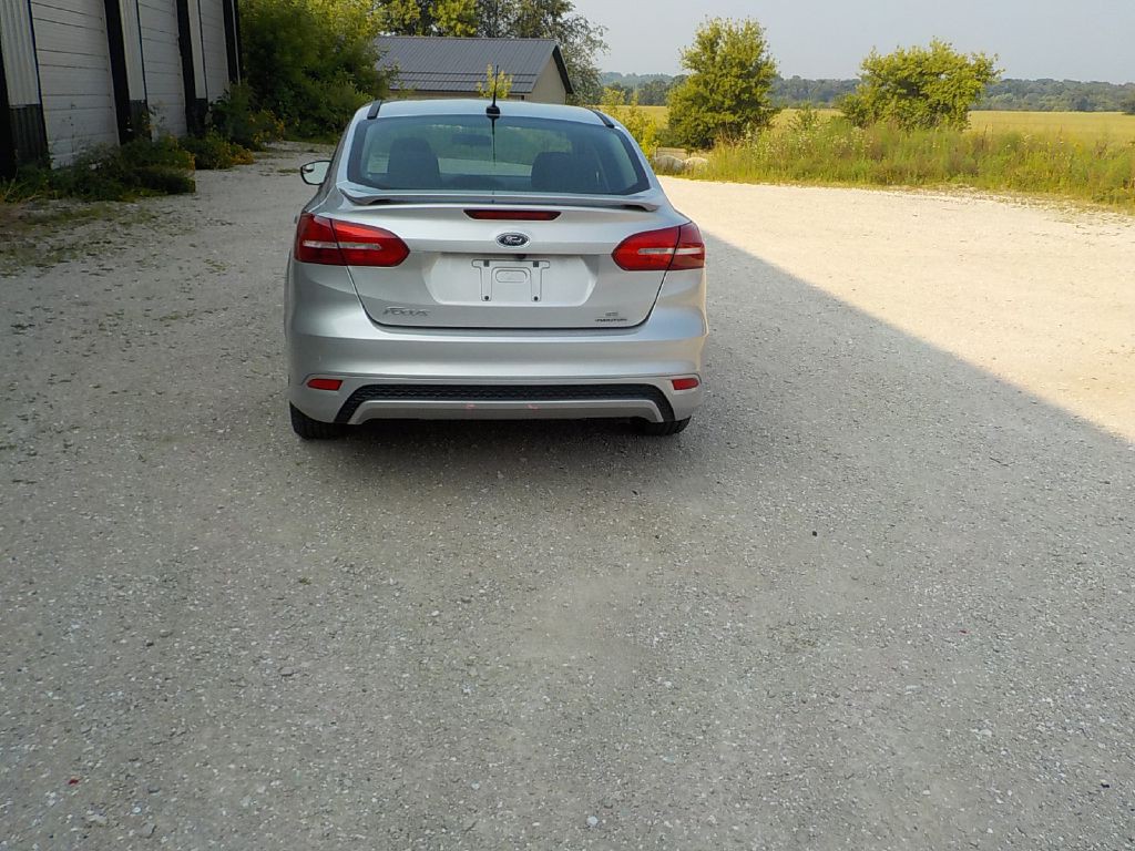 2016 Ford Focus Image 6