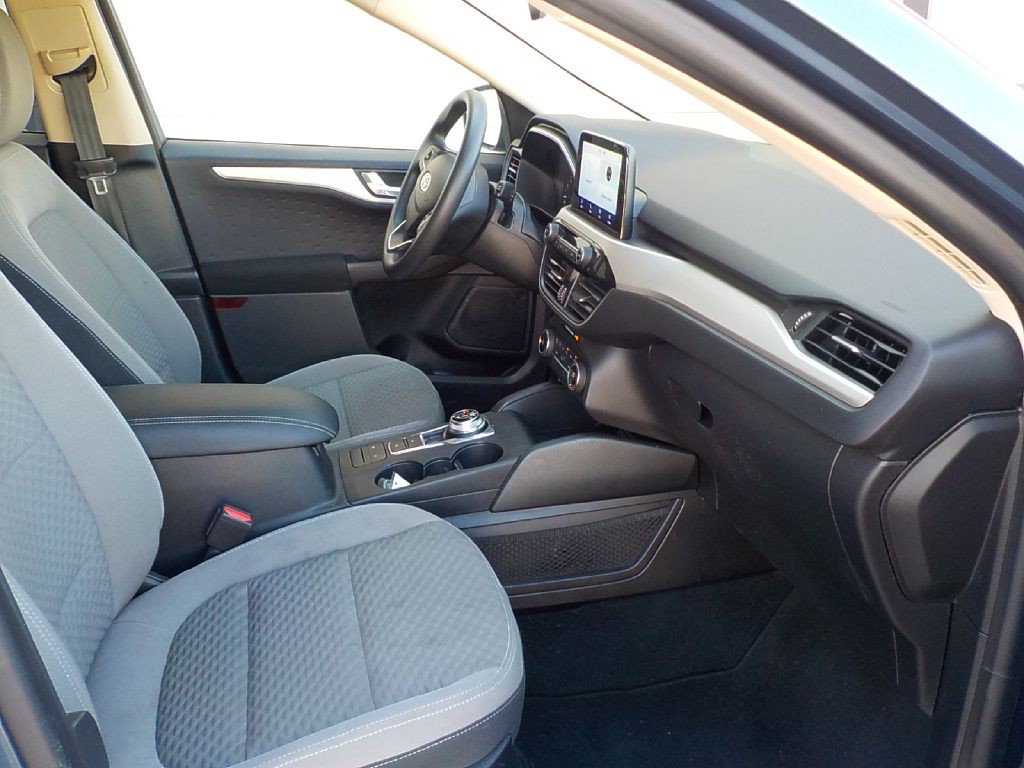 2020 Ford Escape Image 9