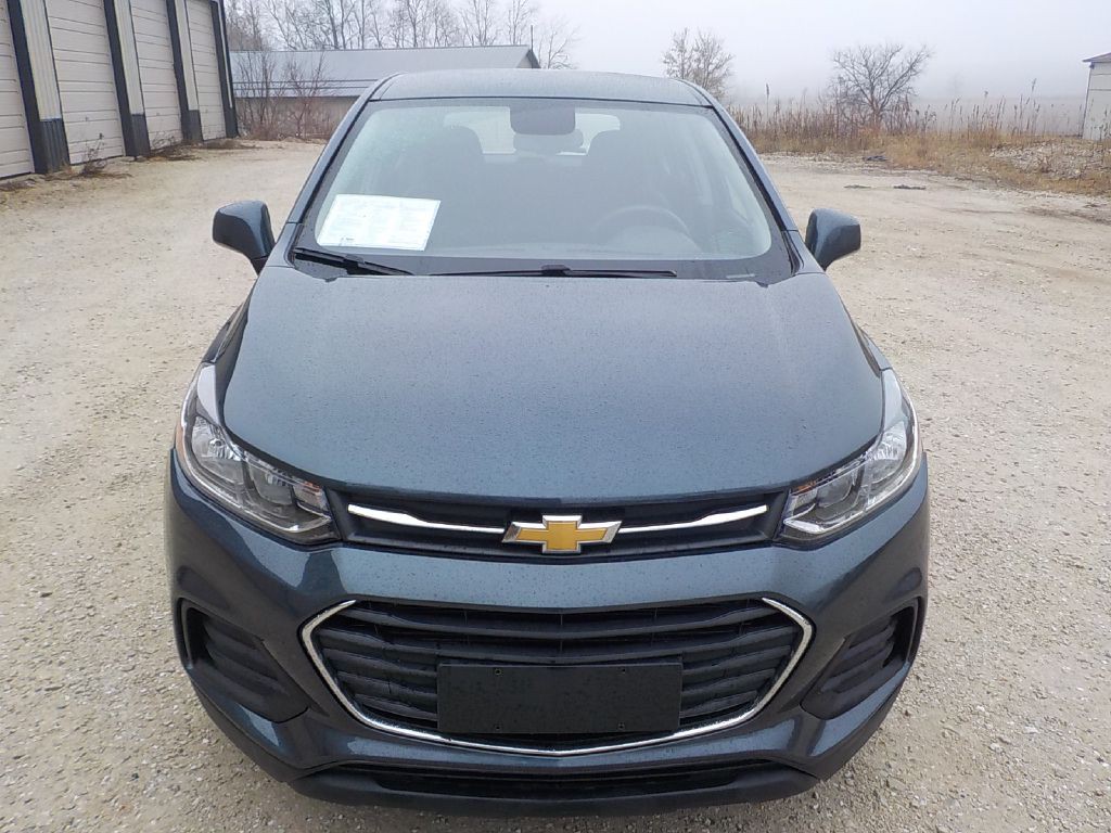 2022 Chevrolet Trax Image 2