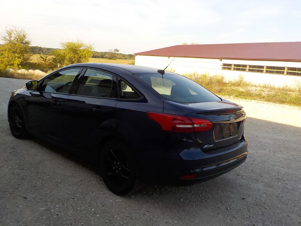2016 Ford Focus Image 7