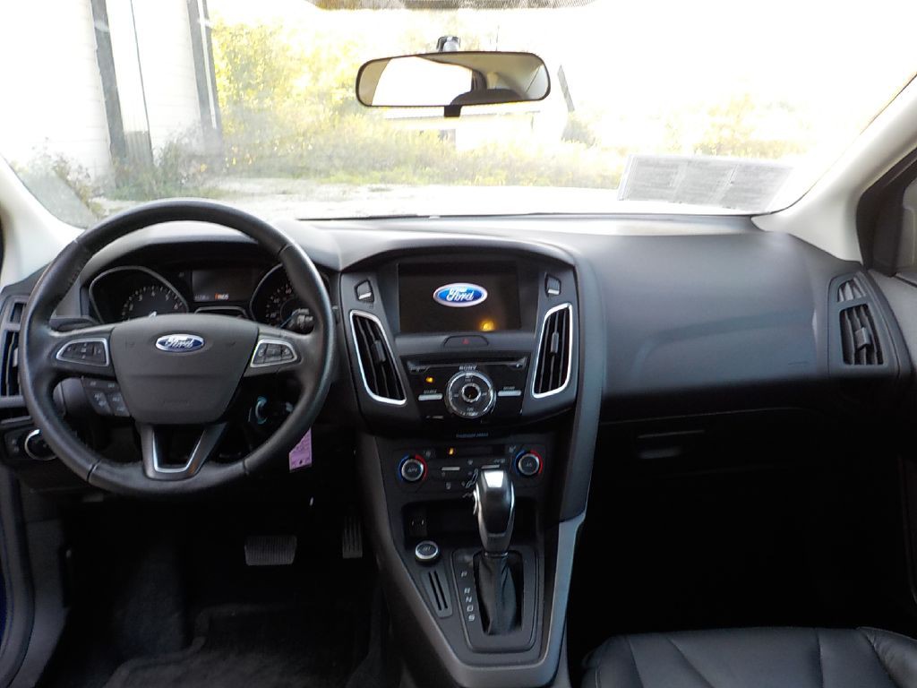 2016 Ford Focus Image 13