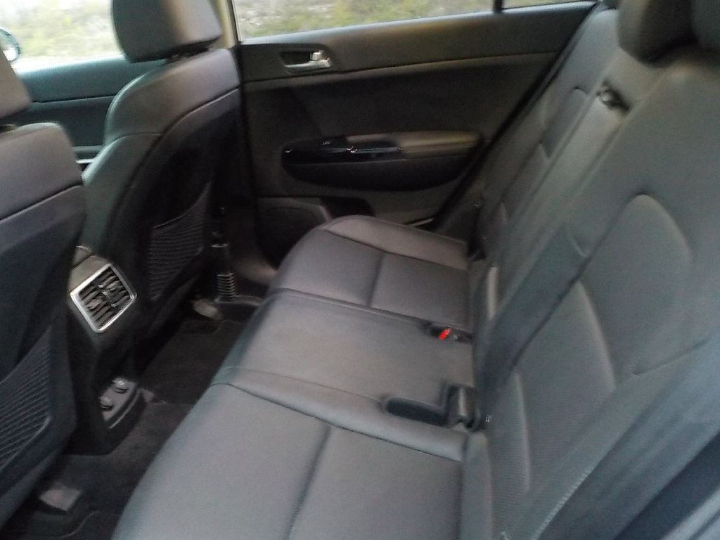 2022 Kia Sportage Image 11