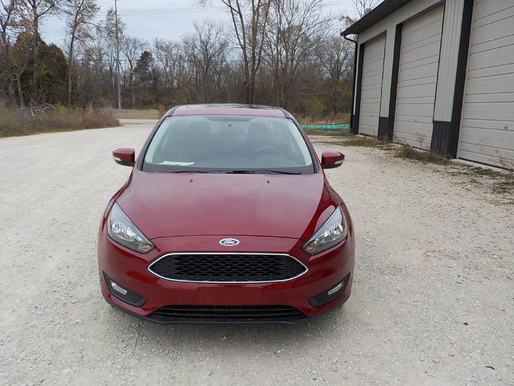 2017 Ford Focus Image 2