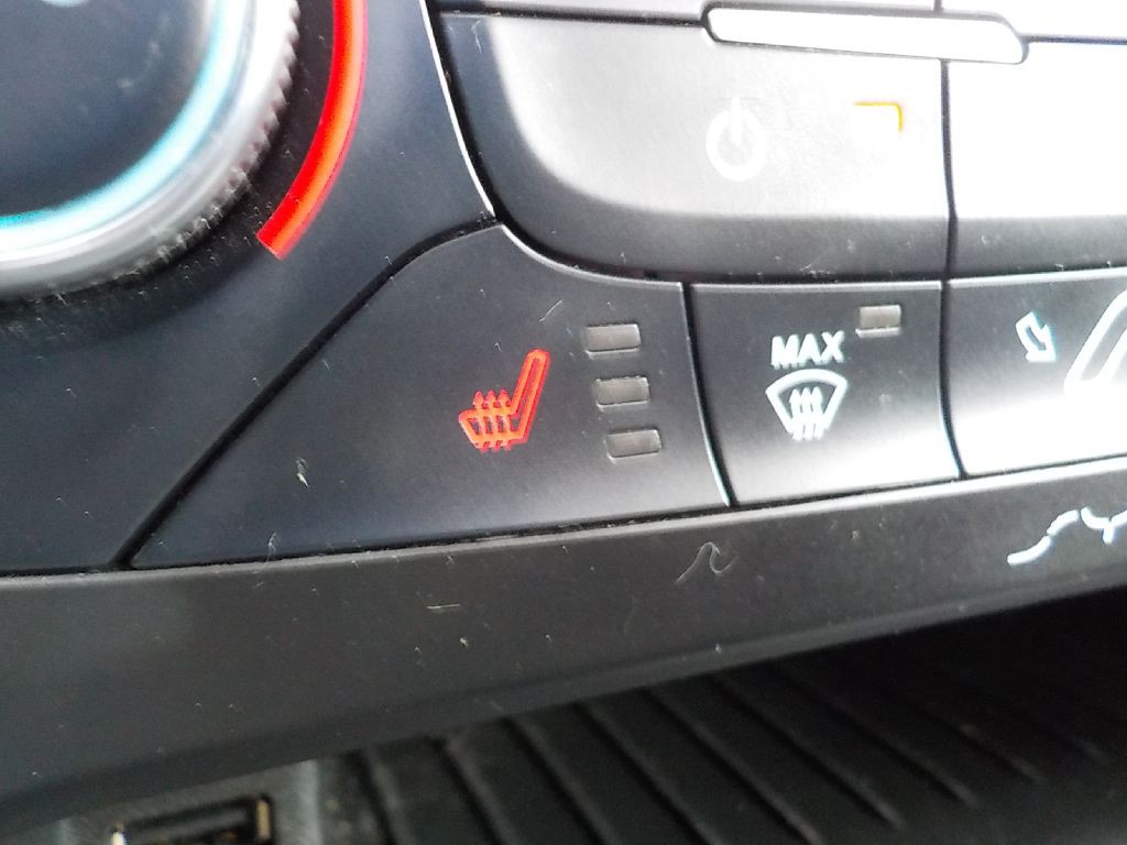 2017 Ford Focus Image 17