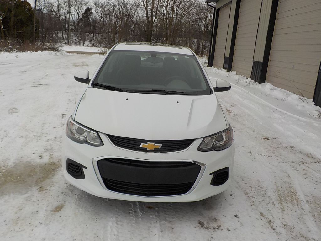2020 Chevrolet Sonic Image 2
