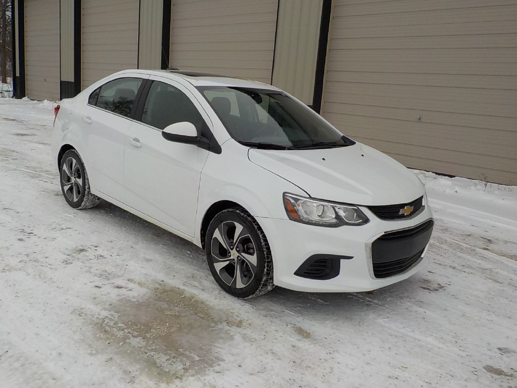 2020 Chevrolet Sonic Image 3