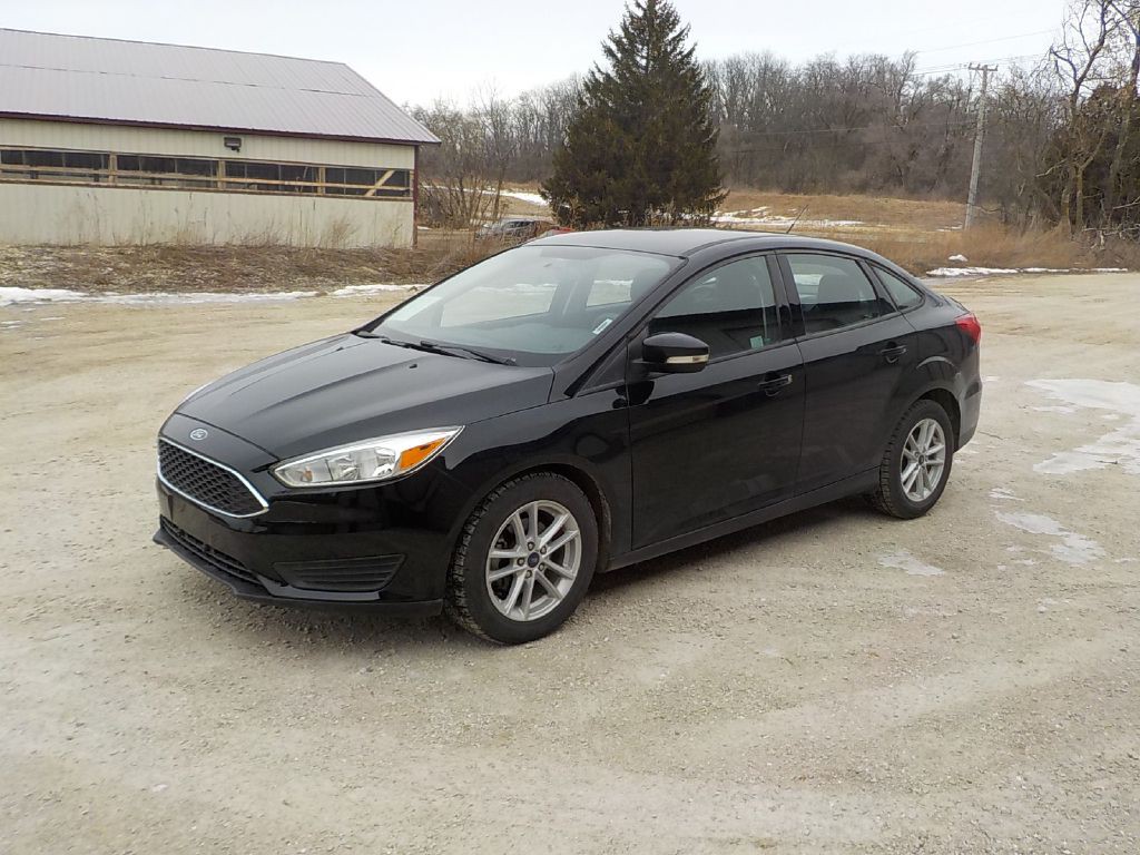 2017 Ford Focus Image 1