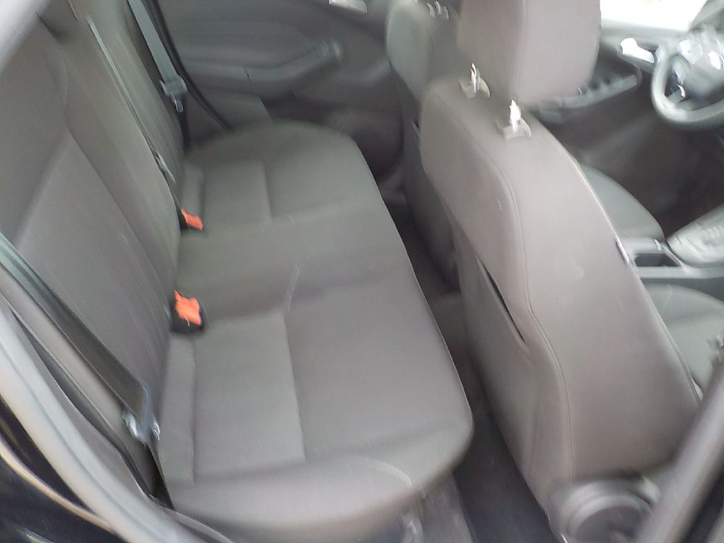 2017 Ford Focus Image 10