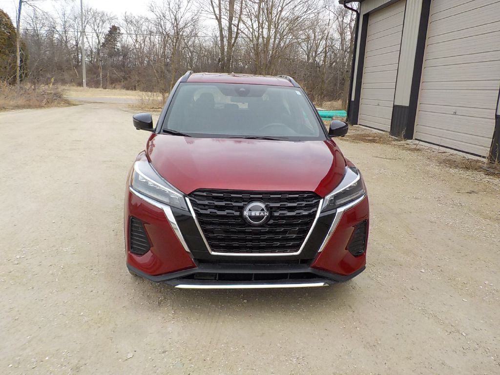 2024 Nissan Kicks Image 2