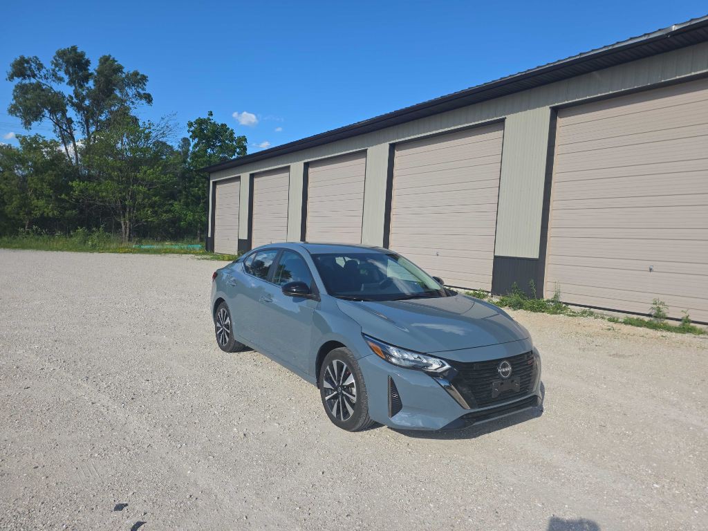 2025 Nissan Sentra Image 1