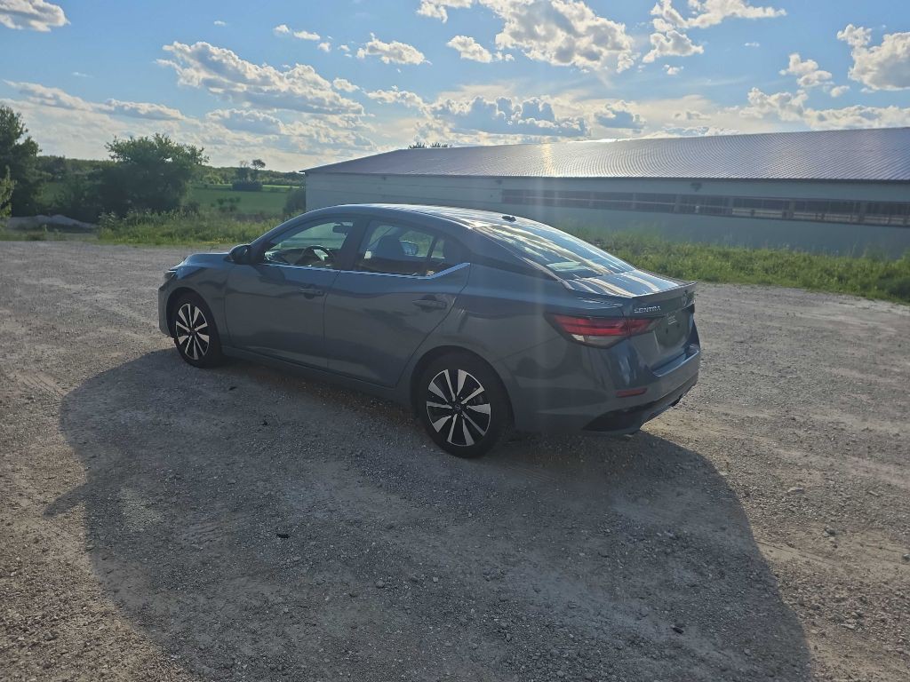 2025 Nissan Sentra Image 7