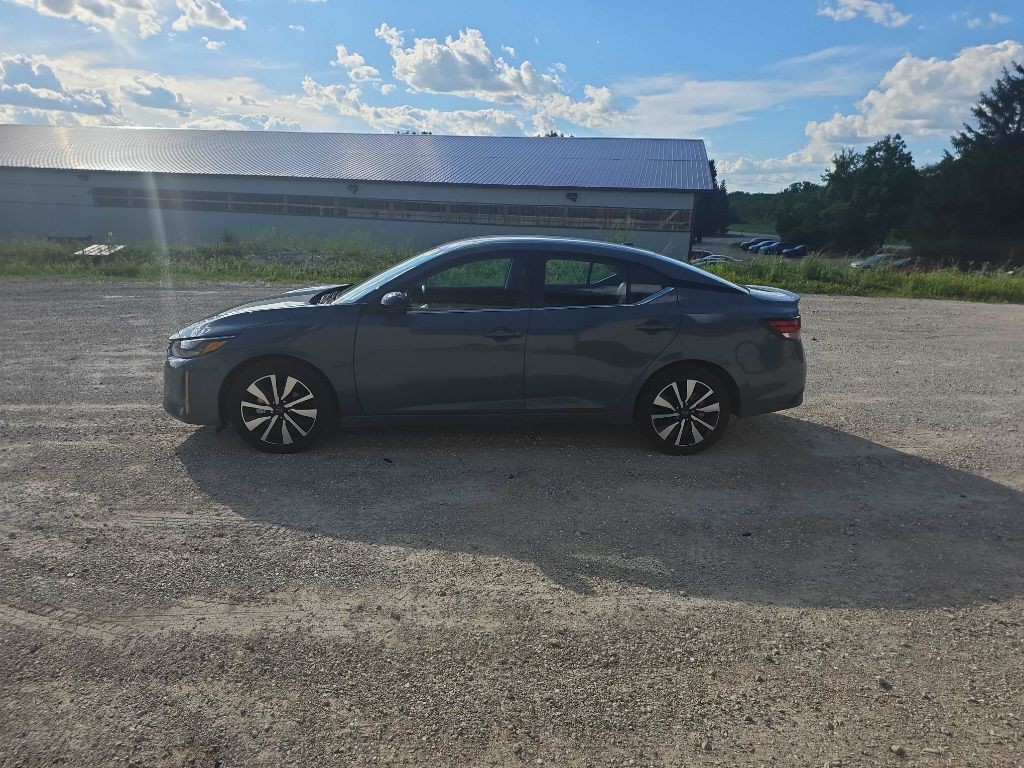 2025 Nissan Sentra Image 10
