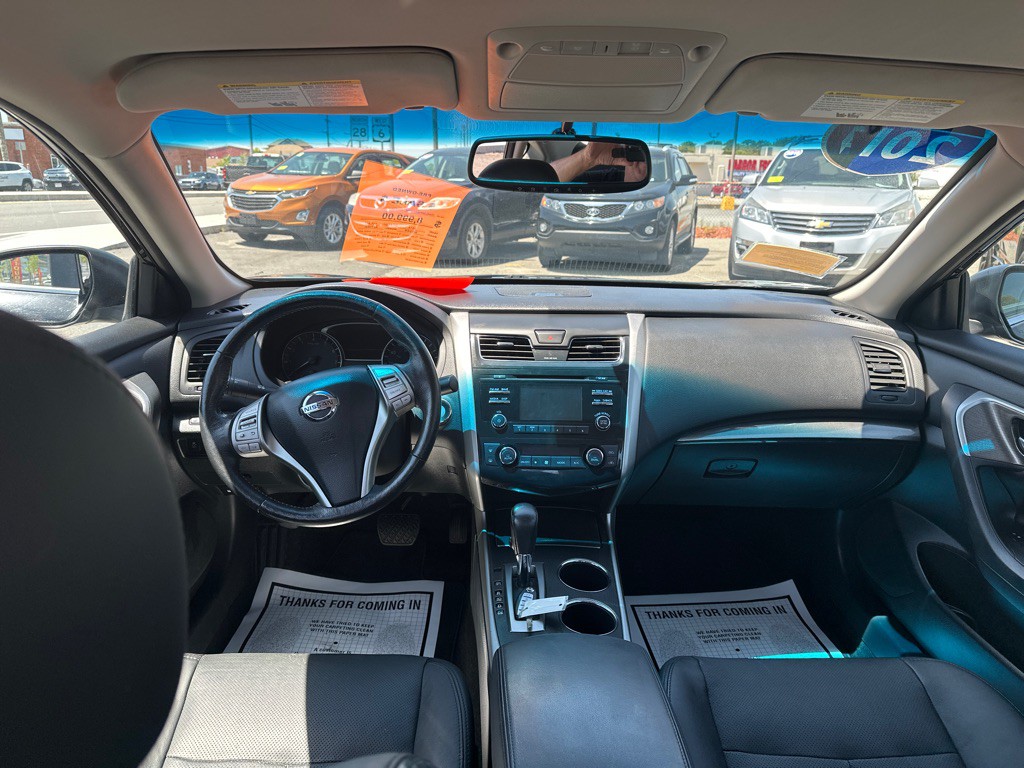 2014 Nissan Altima Image 9