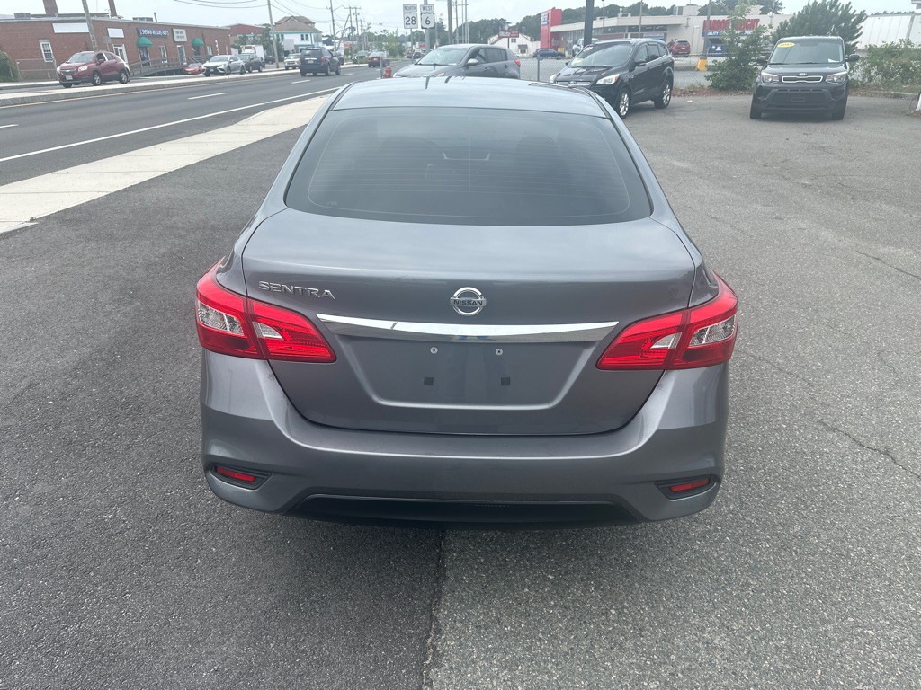 2017 Nissan Sentra Image 4
