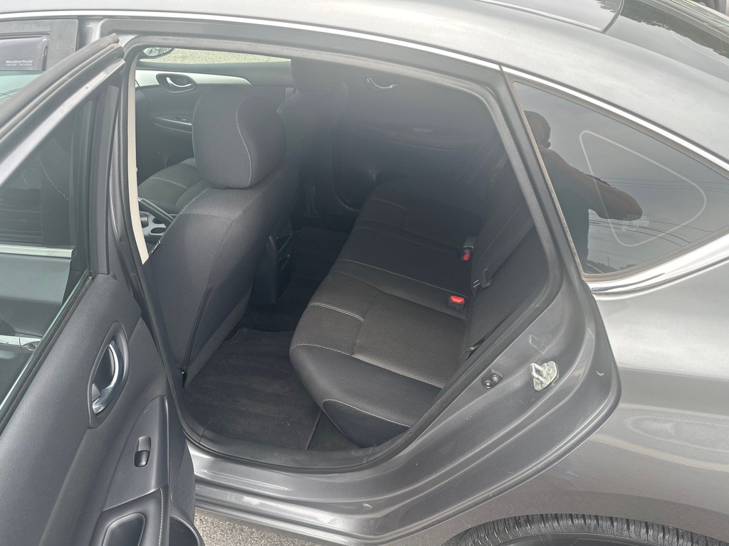 2017 Nissan Sentra Image 9