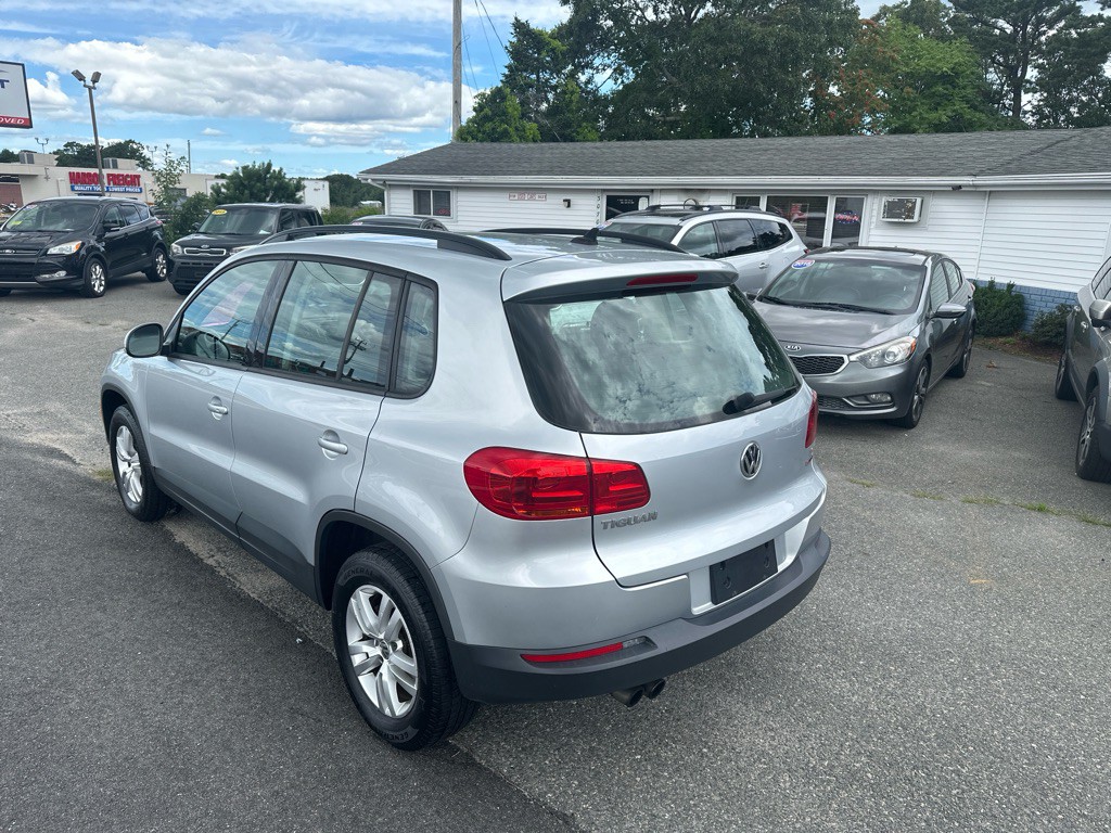 2017 Volkswagen Tiguan Image 3