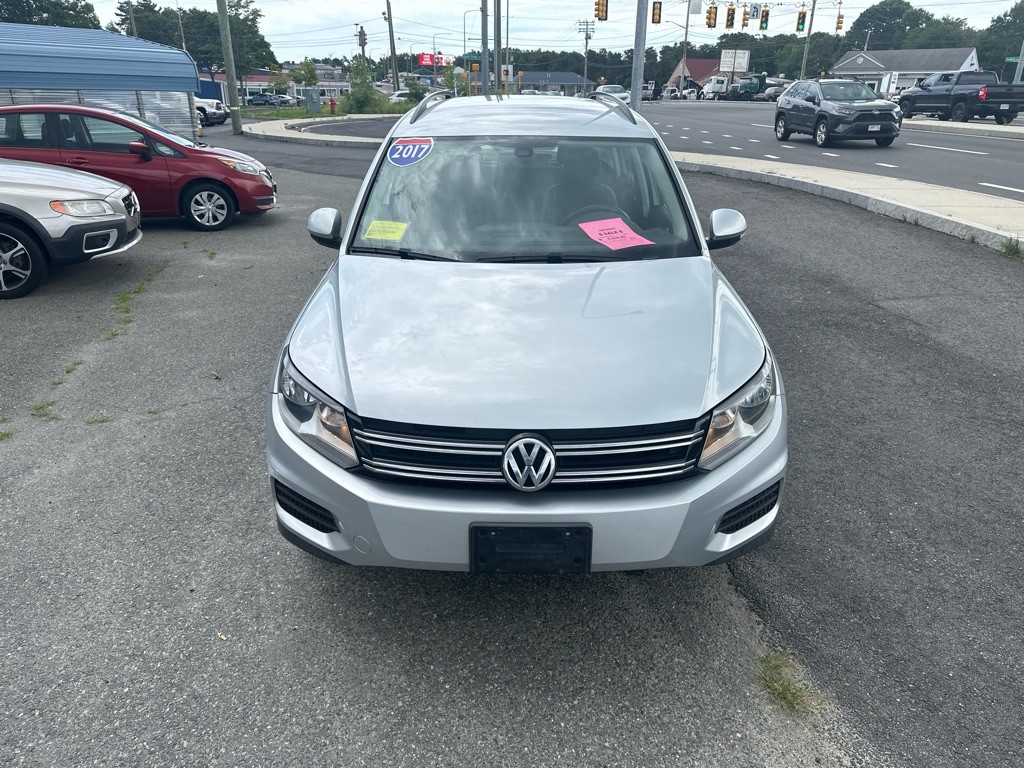 2017 Volkswagen Tiguan Image 8