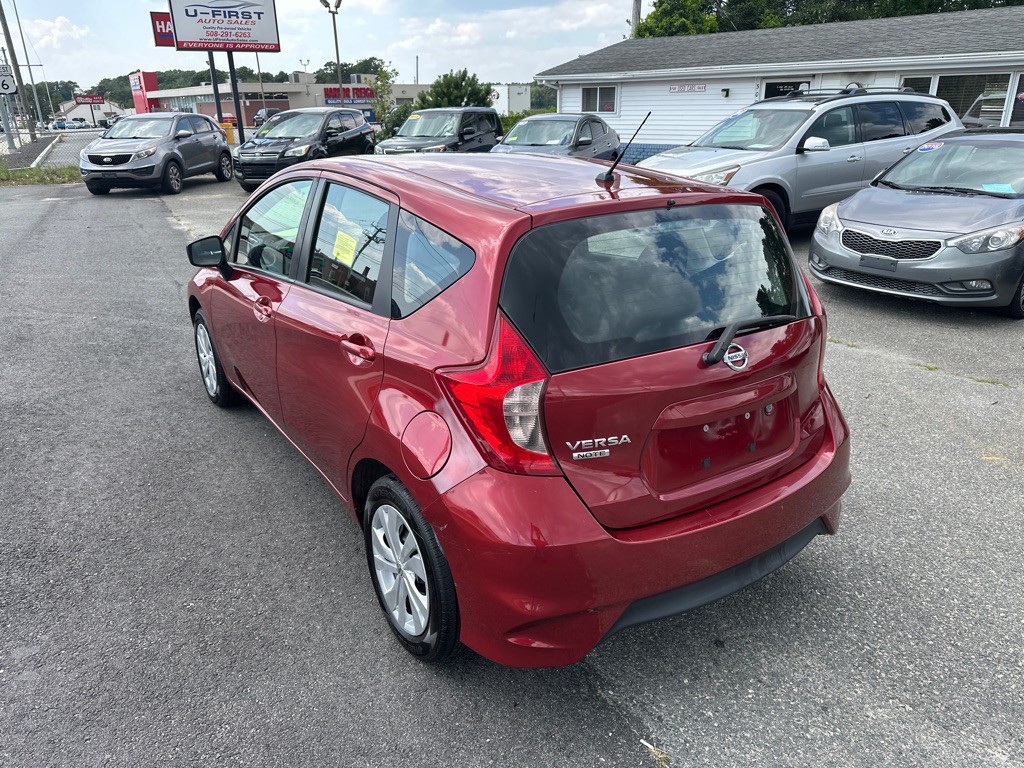 2017 Nissan Versa Image 3