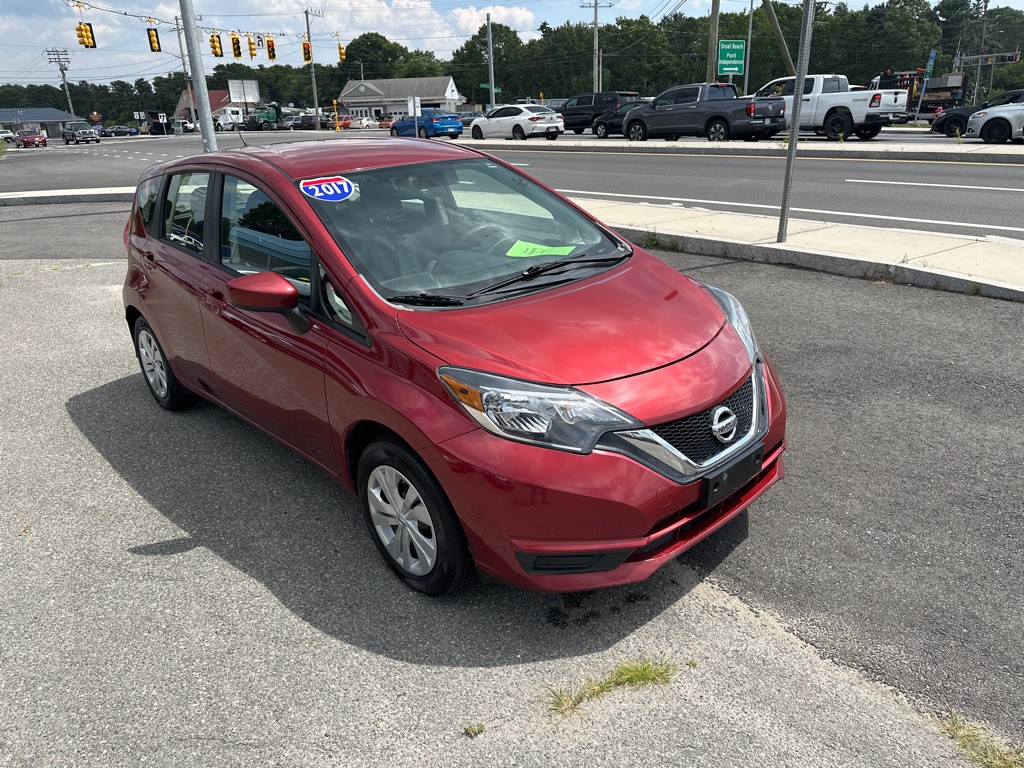 2017 Nissan Versa Image 7