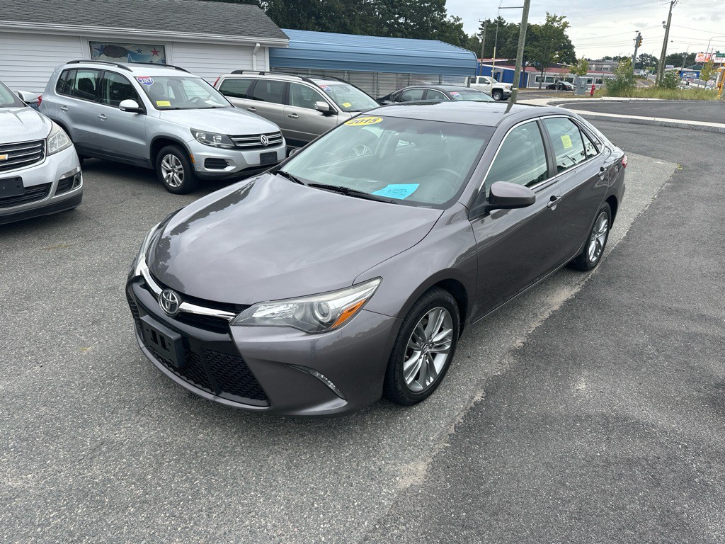 2015 Toyota Camry Image 11