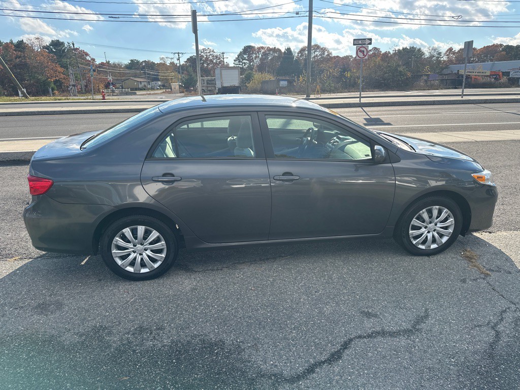 2012 Toyota Corolla Image 6