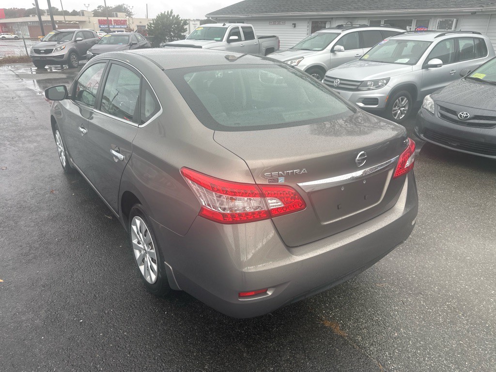 2015 Nissan Sentra Image 9