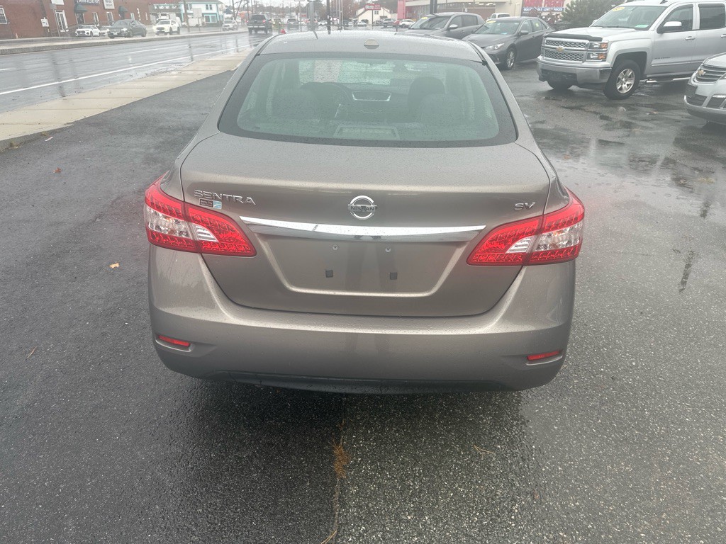 2015 Nissan Sentra Image 10