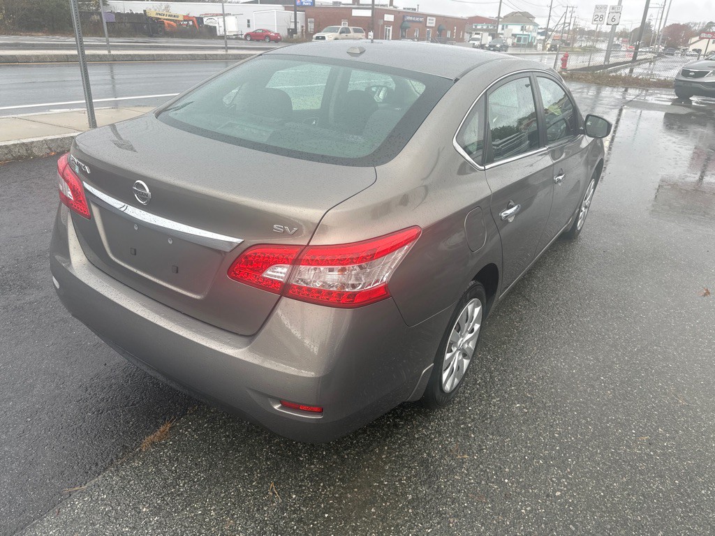 2015 Nissan Sentra Image 4