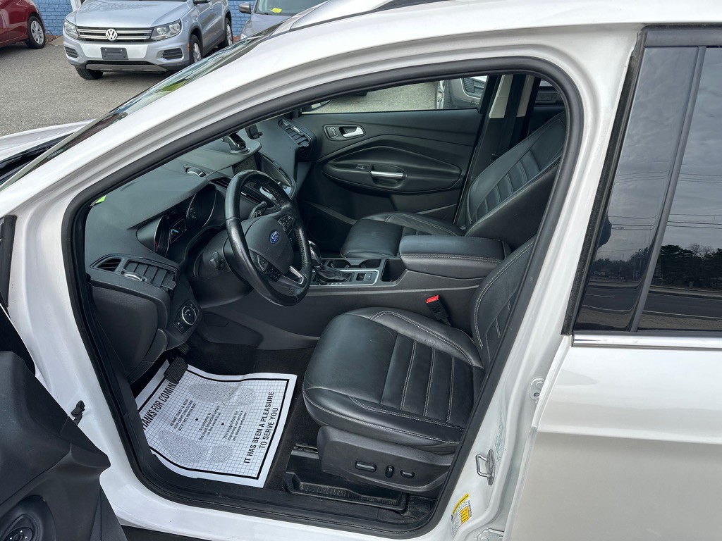 2019 Ford Escape Image 10