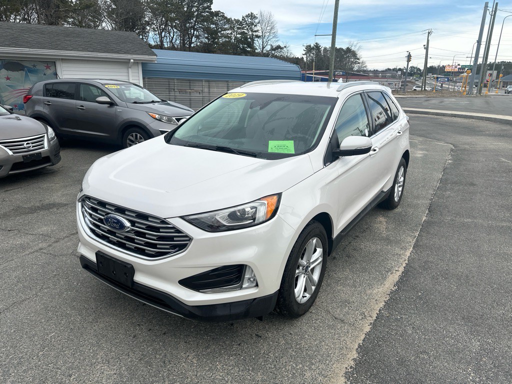 2019 Ford Edge Image 1