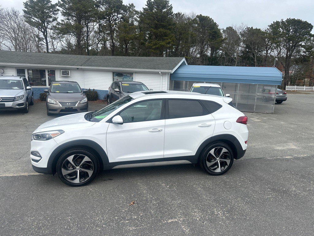 2017 Hyundai Tucson Image 2