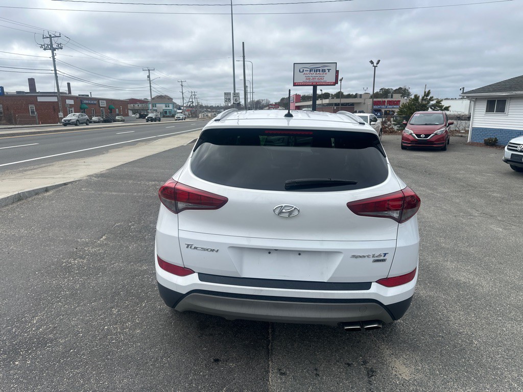2017 Hyundai Tucson Image 4