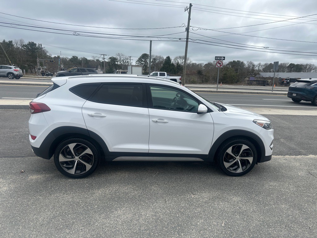 2017 Hyundai Tucson Image 6