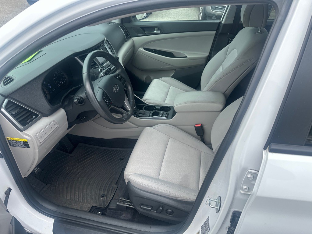 2017 Hyundai Tucson Image 11
