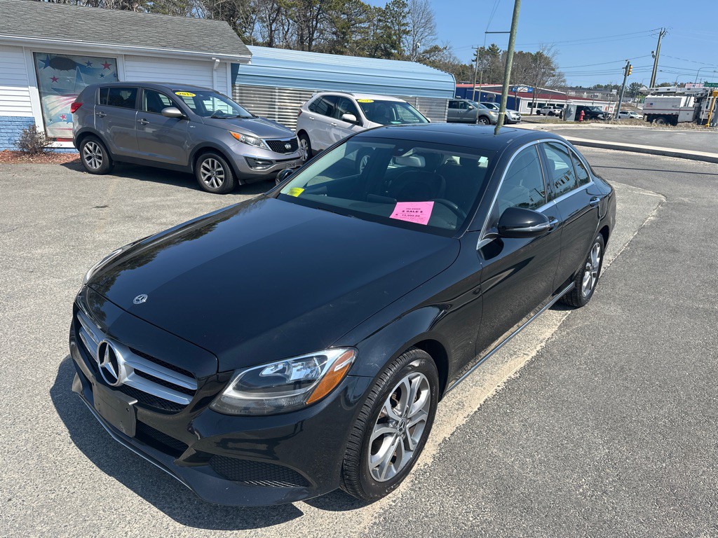 2018 Mercedes-Benz C-Class Image 1