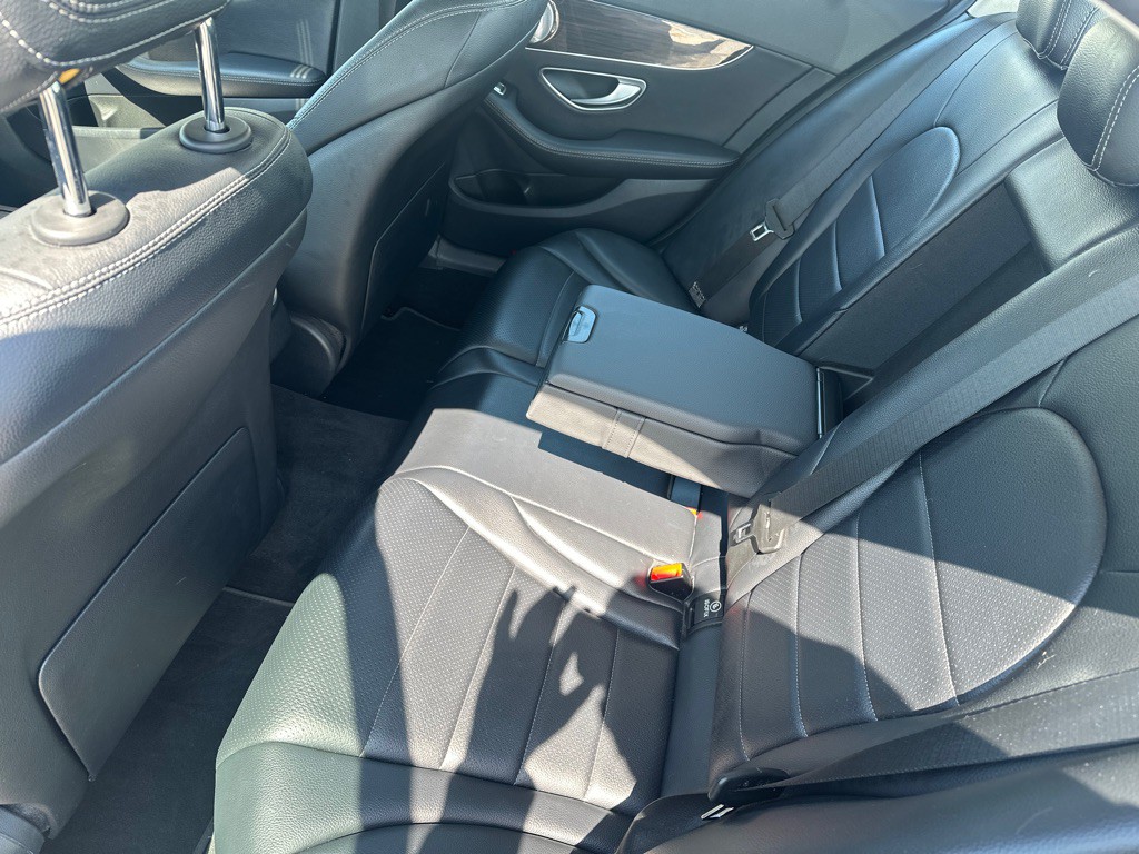 2018 Mercedes-Benz C-Class Image 9