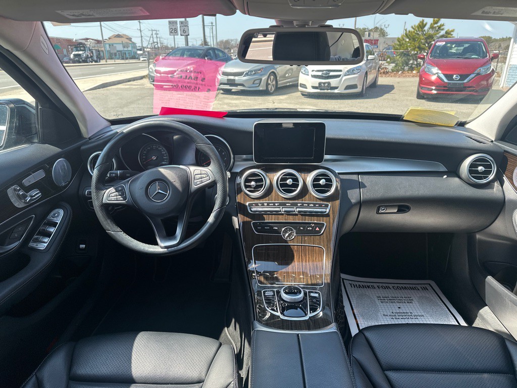 2018 Mercedes-Benz C-Class Image 10