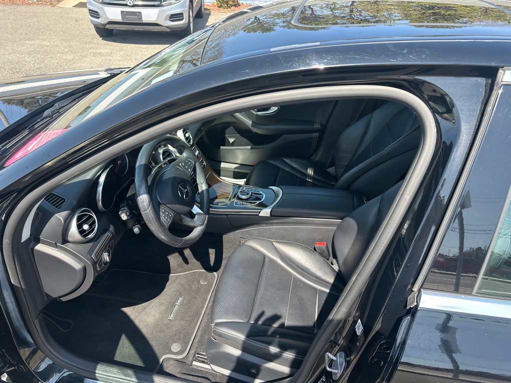 2018 Mercedes-Benz C-Class Image 11