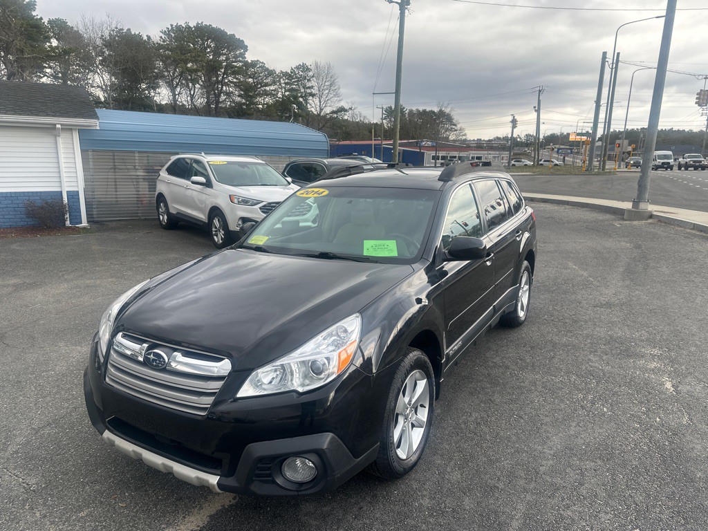 2014 Subaru Outback Image 1