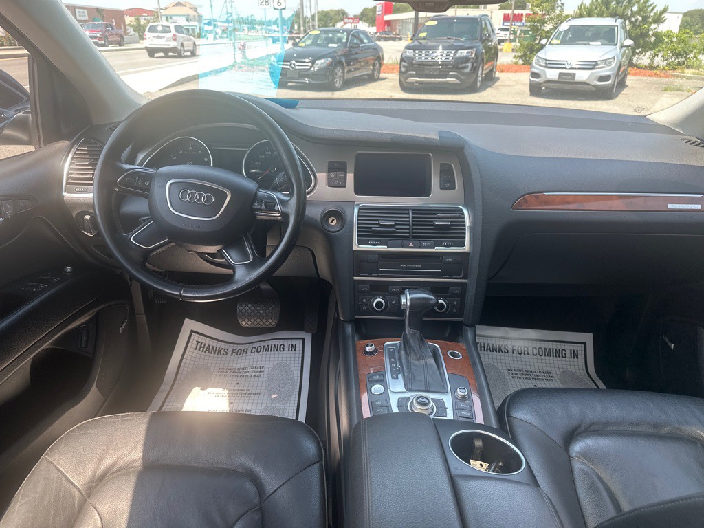 2015 Audi Q7 Image 10