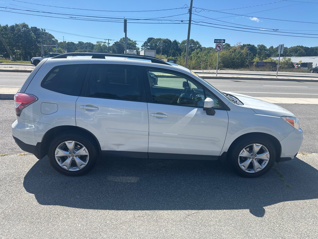 2015 Subaru Forester Image 6