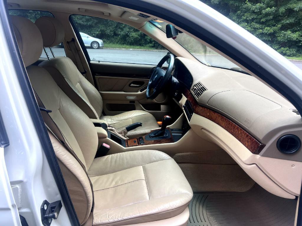 2003 BMW 5 Series Image 17