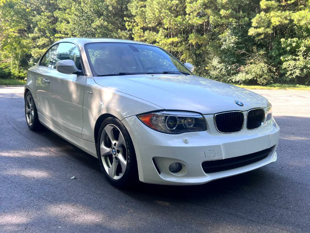 2012 BMW 1 Series Image 3